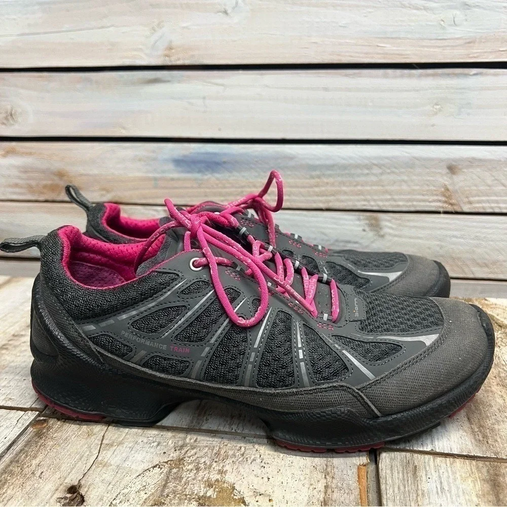 ECCO Grey Pink Mesh BIOM Performance Train Walking Sneakers‎ Size US 7.5 UK 38